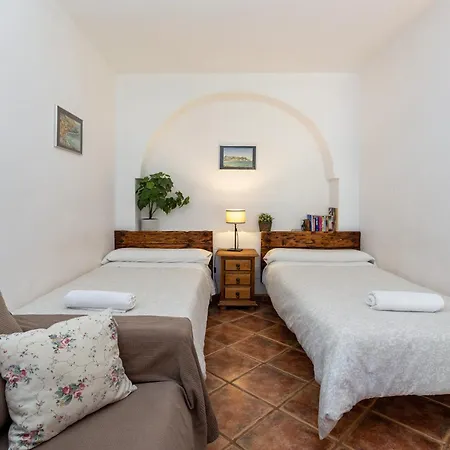 Alba Montis Apartment *
